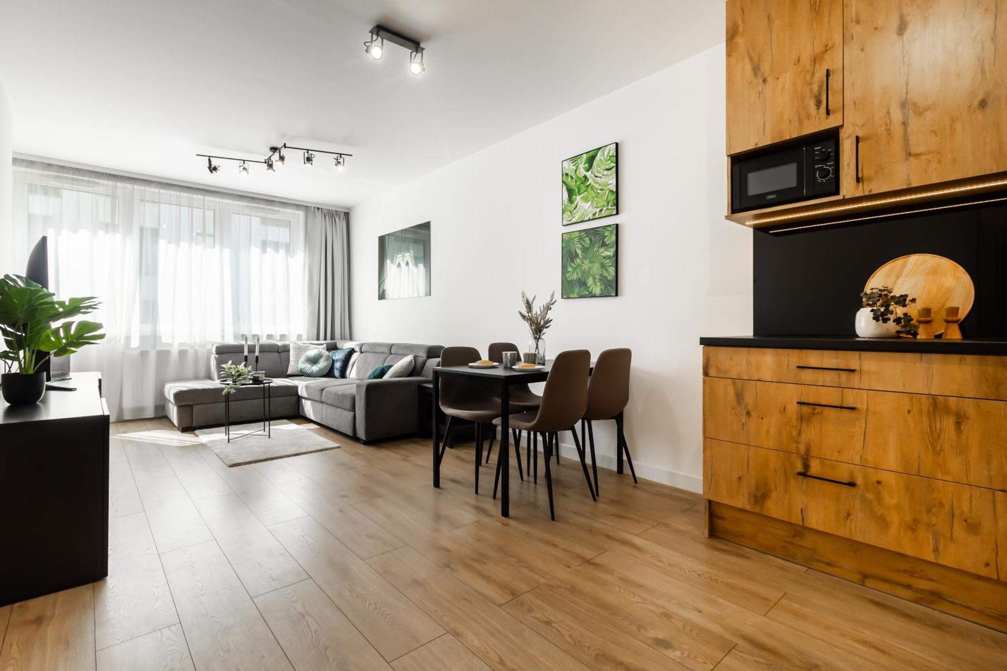 ורוצלב Apartament Near Sky Tower Free Parking For 2 Cars מראה חיצוני תמונה